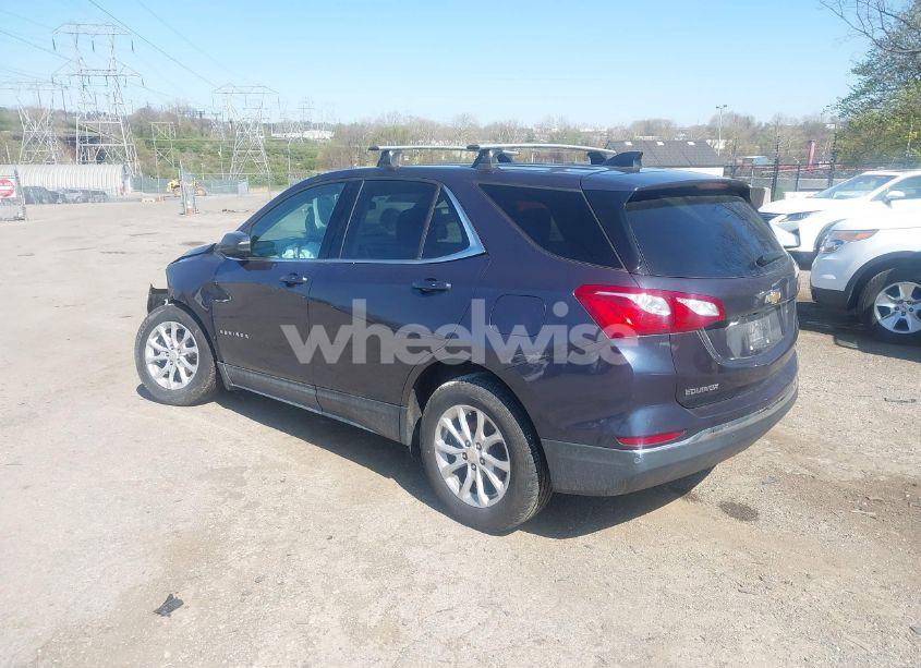 Photo 3 of 2018 Chevrolet Equinox LT (VIN 3GNAXSEV5JS555740)