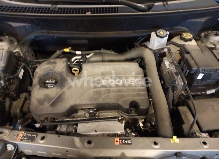 Photo 10 of 2018 Chevrolet Equinox LT (VIN 3GNAXSEV5JS631764)