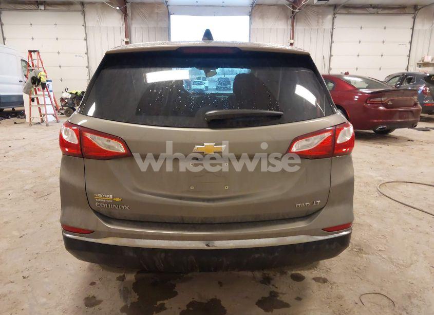 Photo 16 of 2018 Chevrolet Equinox LT (VIN 3GNAXSEV5JS631764)