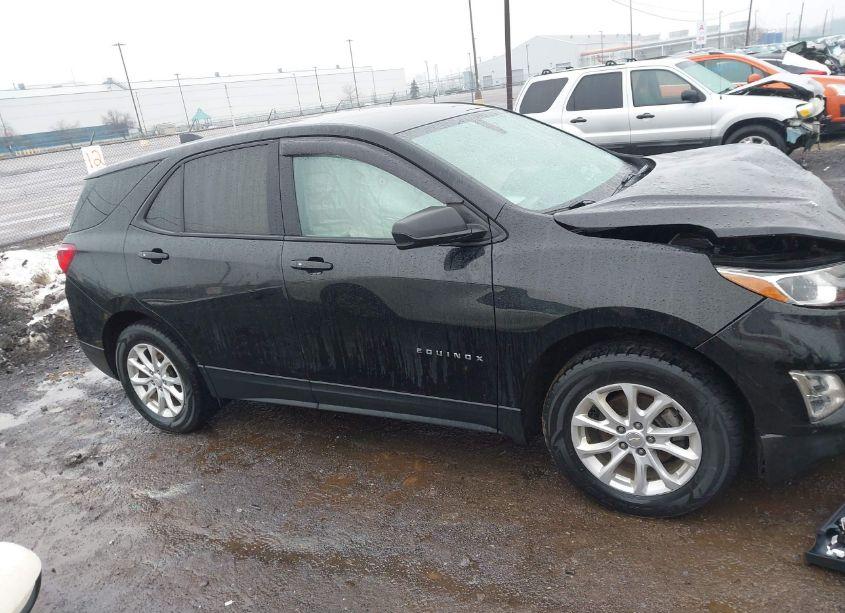 Photo 13 of 2019 Chevrolet Equinox LS (VIN 3GNAXSEV5KL239007)