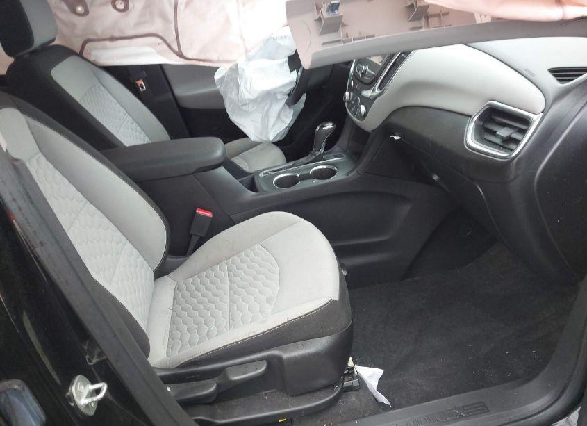 Photo 5 of 2019 Chevrolet Equinox LS (VIN 3GNAXSEV5KL239007)