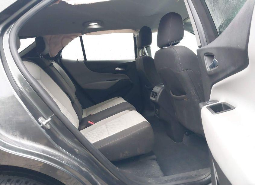 Photo 8 of 2019 Chevrolet Equinox LS (VIN 3GNAXSEV5KL339561)