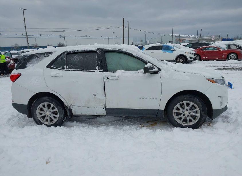 Photo 13 of 2019 Chevrolet Equinox LS (VIN 3GNAXSEV5KS545372)