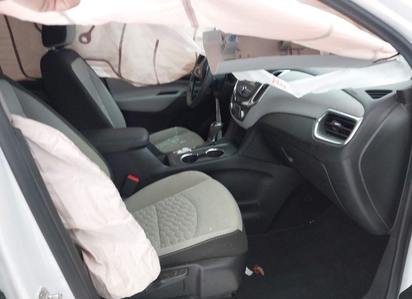 Photo 5 of 2019 Chevrolet Equinox LS (VIN 3GNAXSEV5KS545372)