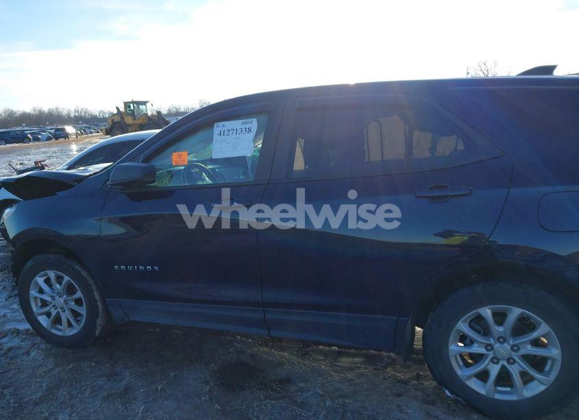 Photo 13 of 2020 Chevrolet Equinox AWD LS (VIN 3GNAXSEV5LS653413)