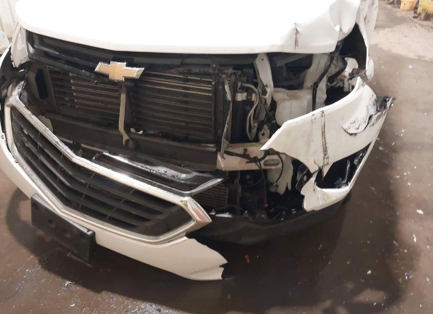 Photo 16 of 2018 Chevrolet Equinox LT (VIN 3GNAXSEV6JL110613)