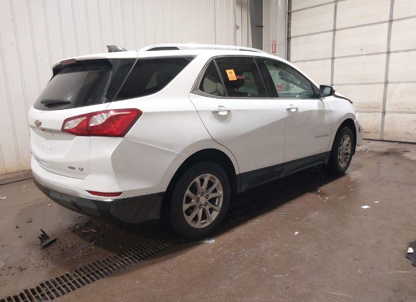 Photo 4 of 2018 Chevrolet Equinox LT (VIN 3GNAXSEV6JL110613)