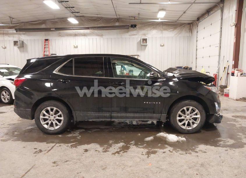 Photo 14 of 2018 Chevrolet Equinox LT (VIN 3GNAXSEV6JL128951)