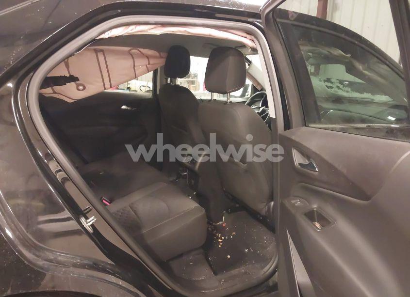 Photo 8 of 2018 Chevrolet Equinox LT (VIN 3GNAXSEV6JL128951)