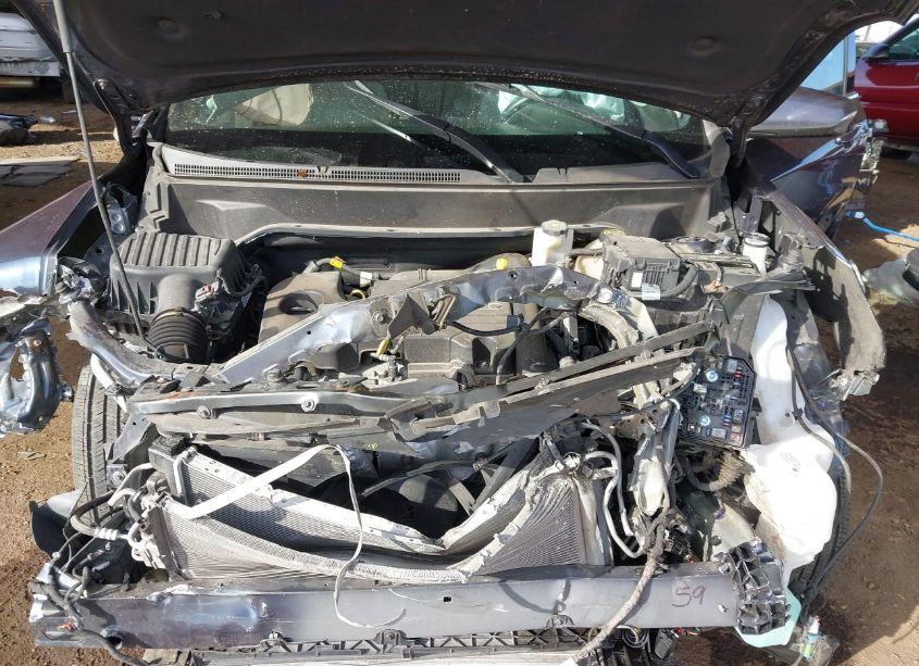 Photo 10 of 2018 Chevrolet Equinox LT (VIN 3GNAXSEV6JL408675)