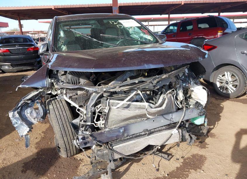 Photo 6 of 2018 Chevrolet Equinox LT (VIN 3GNAXSEV6JL408675)