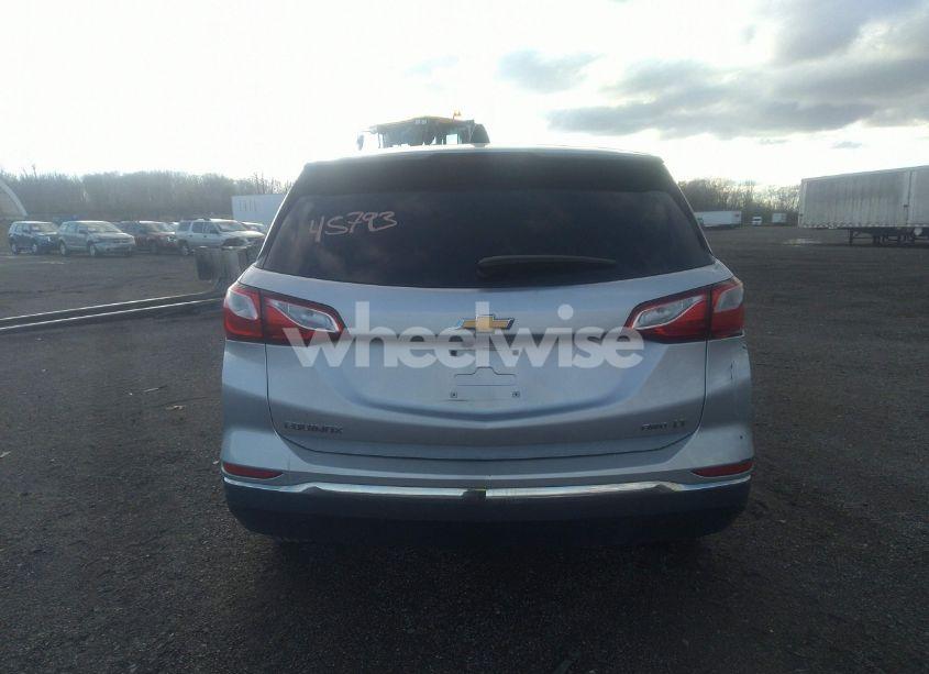 Photo 17 of 2018 Chevrolet Equinox LT (VIN 3GNAXSEV6JS511990)