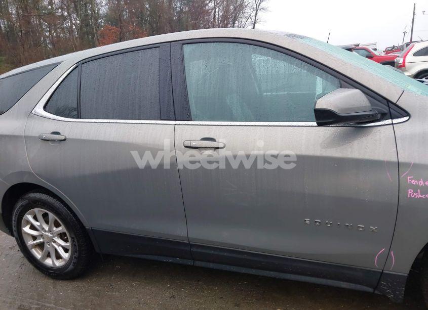 Photo 13 of 2018 Chevrolet Equinox LT (VIN 3GNAXSEV6JS576984)