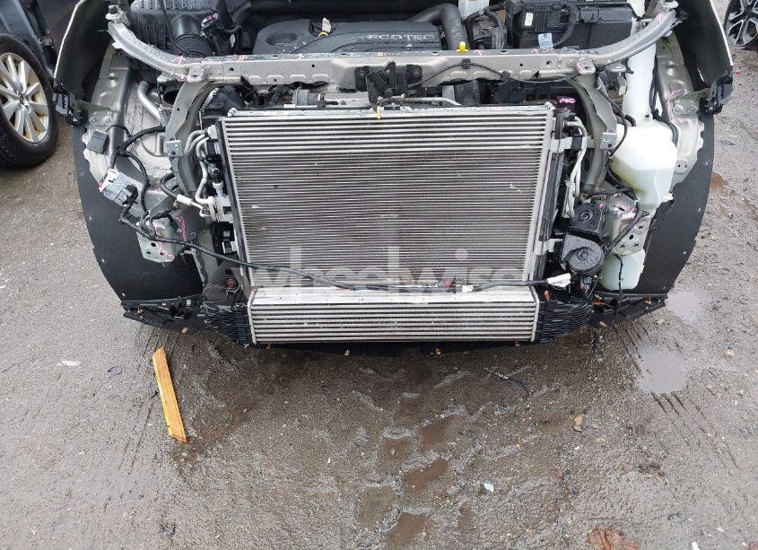 Photo 6 of 2018 Chevrolet Equinox LT (VIN 3GNAXSEV6JS576984)