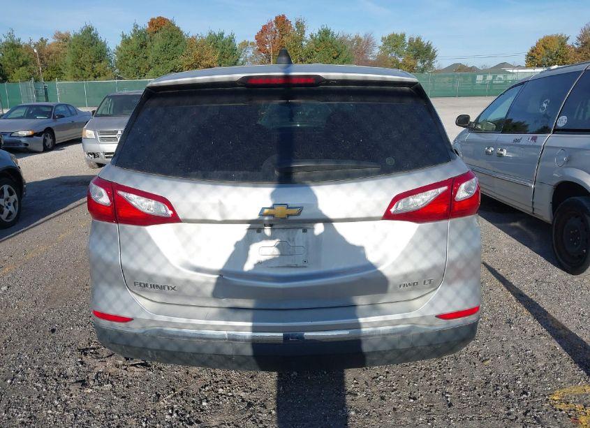 Photo 16 of 2018 Chevrolet Equinox LT (VIN 3GNAXSEV6JS581246)
