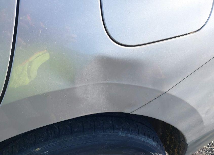 Photo 17 of 2018 Chevrolet Equinox LT (VIN 3GNAXSEV6JS581246)