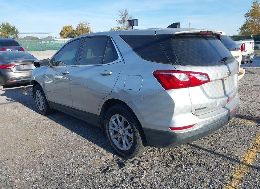 Photo 3 of 2018 Chevrolet Equinox LT (VIN 3GNAXSEV6JS581246)