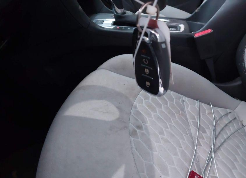 Photo 11 of 2019 Chevrolet Equinox LS (VIN 3GNAXSEV6KS555635)