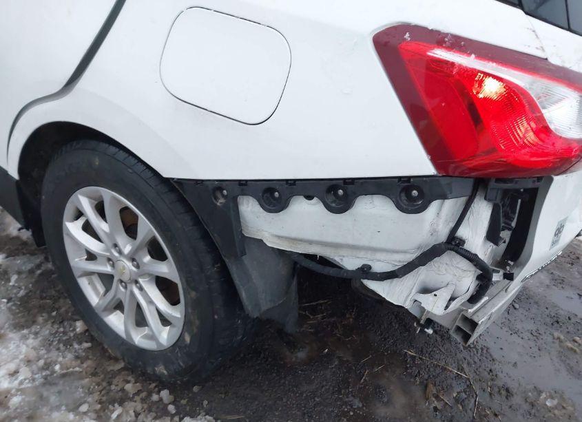 Photo 6 of 2019 Chevrolet Equinox LS (VIN 3GNAXSEV6KS555635)