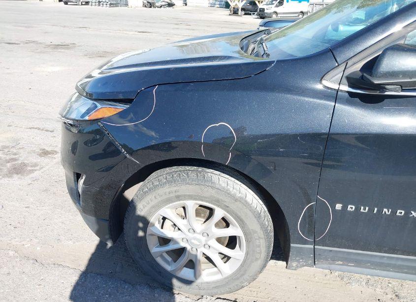 Photo 21 of 2018 Chevrolet Equinox LT (VIN 3GNAXSEV7JL306270)