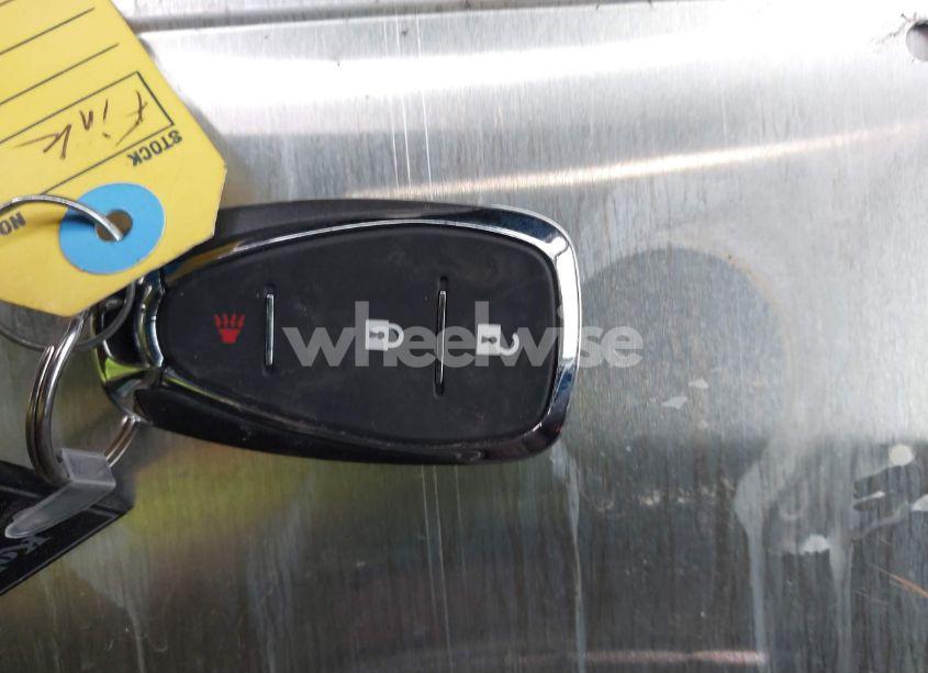 Photo 11 of 2018 Chevrolet Equinox LT (VIN 3GNAXSEV7JS541967)