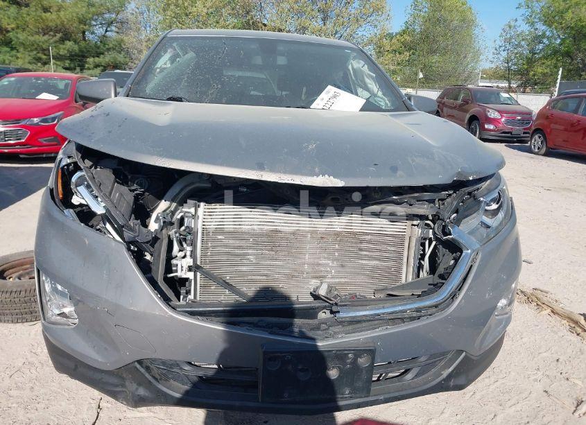 Photo 12 of 2018 Chevrolet Equinox LT (VIN 3GNAXSEV7JS647187)