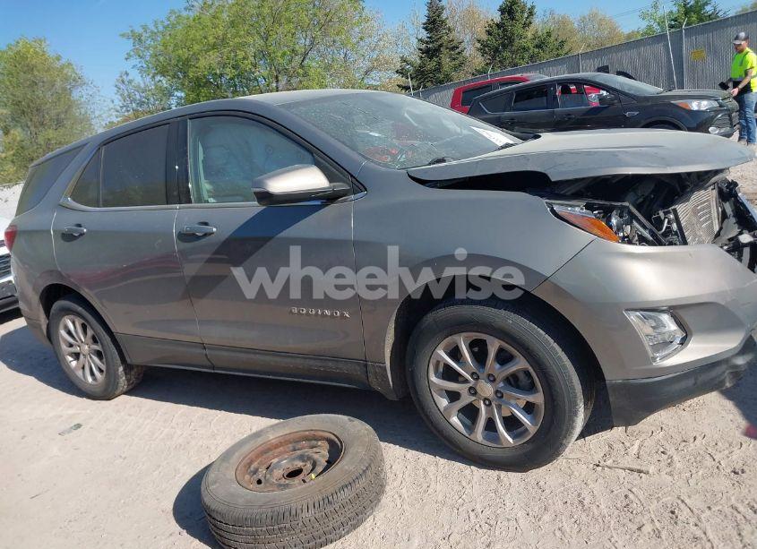 Photo 13 of 2018 Chevrolet Equinox LT (VIN 3GNAXSEV7JS647187)