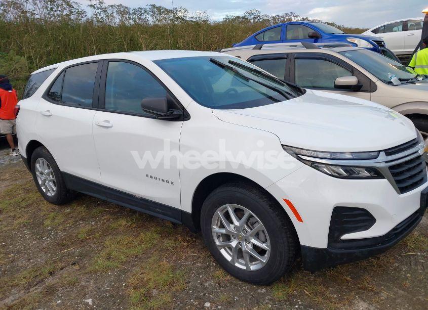 2022 Chevrolet Equinox AWD LS (VIN 3GNAXSEV7NS205936) main photo