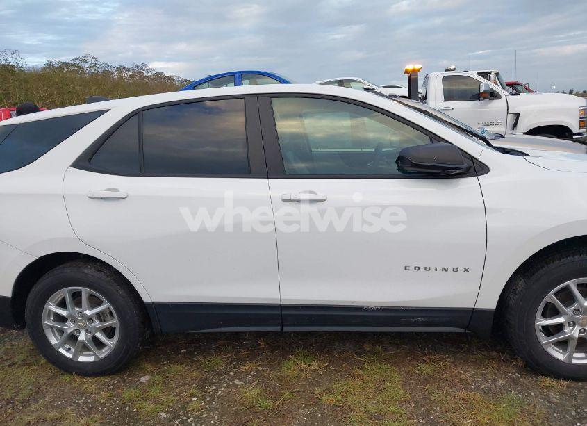 Photo 13 of 2022 Chevrolet Equinox AWD LS (VIN 3GNAXSEV7NS205936)