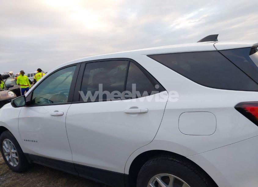 Photo 14 of 2022 Chevrolet Equinox AWD LS (VIN 3GNAXSEV7NS205936)