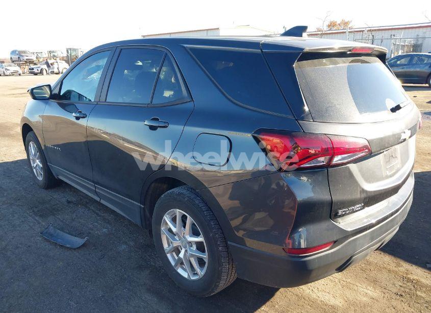 Photo 3 of 2022 Chevrolet Equinox AWD LS (VIN 3GNAXSEV7NS219321)