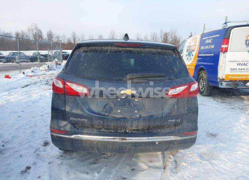 Photo 16 of 2018 Chevrolet Equinox LT (VIN 3GNAXSEV8JS558518)