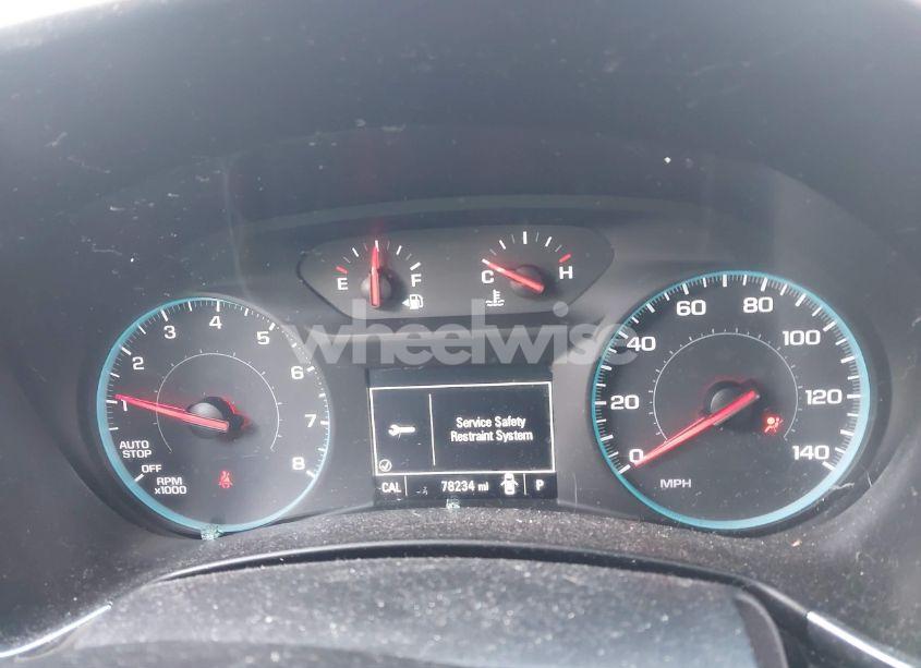 Photo 7 of 2018 Chevrolet Equinox LT (VIN 3GNAXSEV8JS558518)