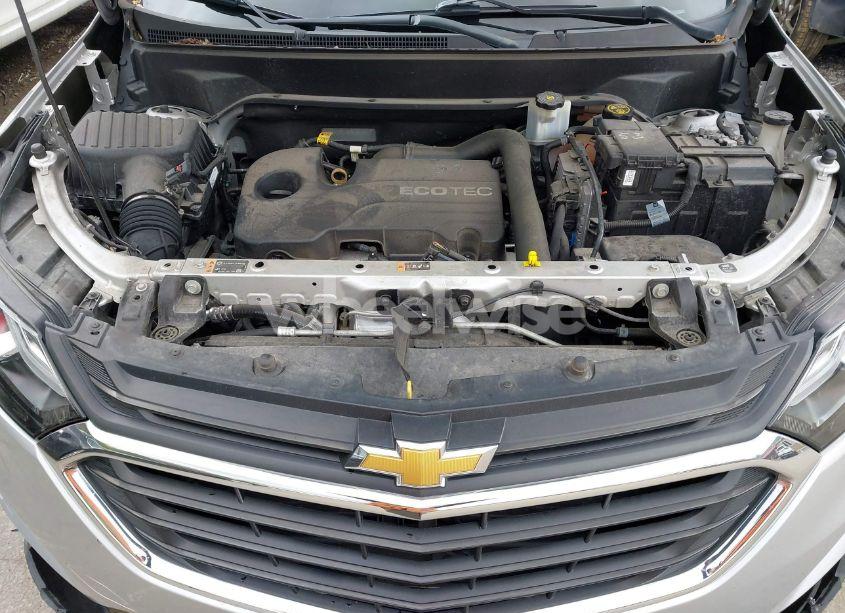 Photo 10 of 2019 Chevrolet Equinox LS (VIN 3GNAXSEV8KS632733)