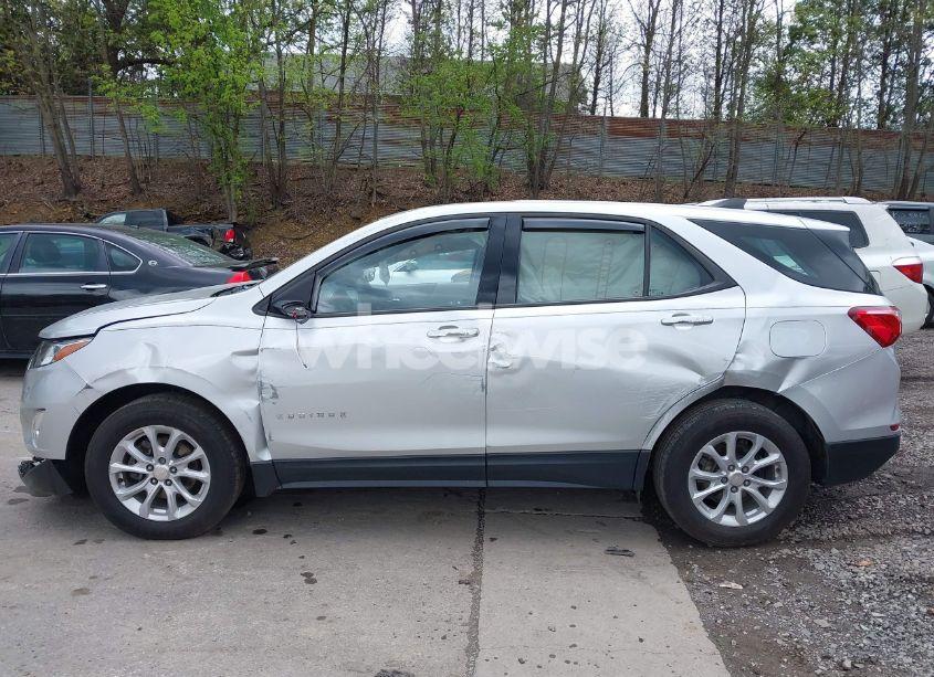 Photo 14 of 2019 Chevrolet Equinox LS (VIN 3GNAXSEV8KS632733)