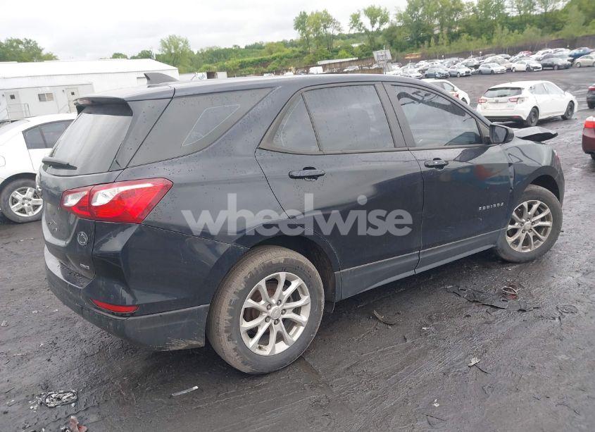 Photo 4 of 2020 Chevrolet Equinox AWD LS (VIN 3GNAXSEV8LS603458)