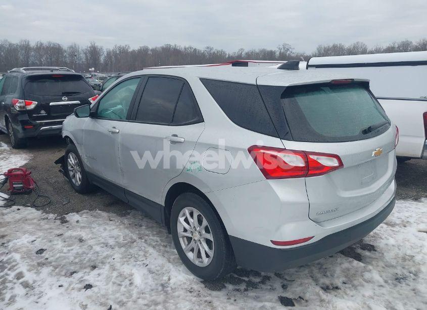 Photo 3 of 2021 Chevrolet Equinox AWD LS (VIN 3GNAXSEV8MS164263)