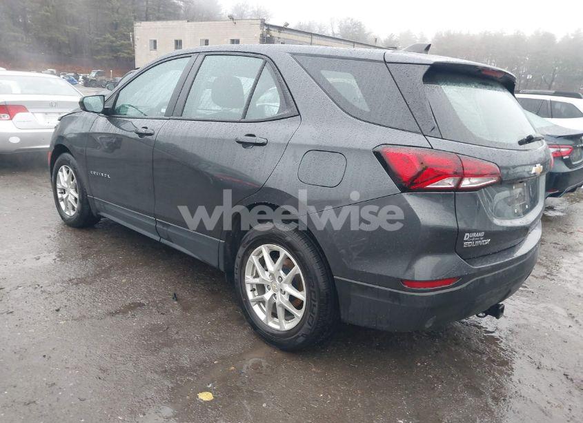 Photo 3 of 2022 Chevrolet Equinox AWD LS (VIN 3GNAXSEV8NS206755)