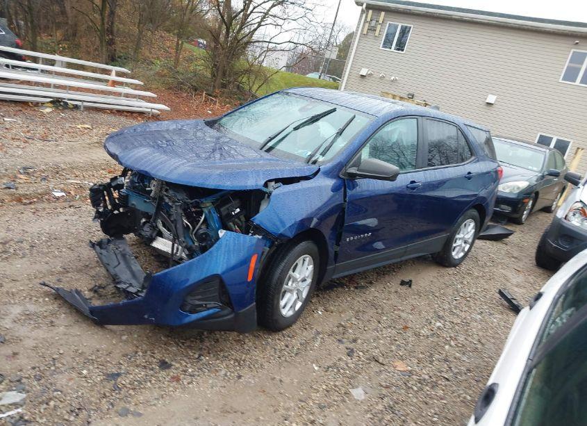 Photo 2 of 2022 Chevrolet Equinox AWD LS (VIN 3GNAXSEV8NS221174)