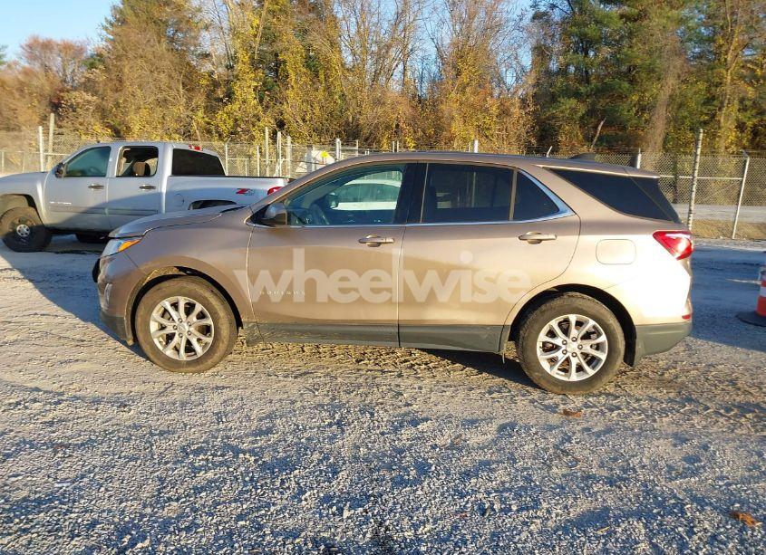 Photo 14 of 2018 Chevrolet Equinox LT (VIN 3GNAXSEV9JL376515)