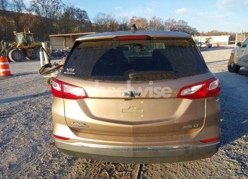 Photo 16 of 2018 Chevrolet Equinox LT (VIN 3GNAXSEV9JL376515)