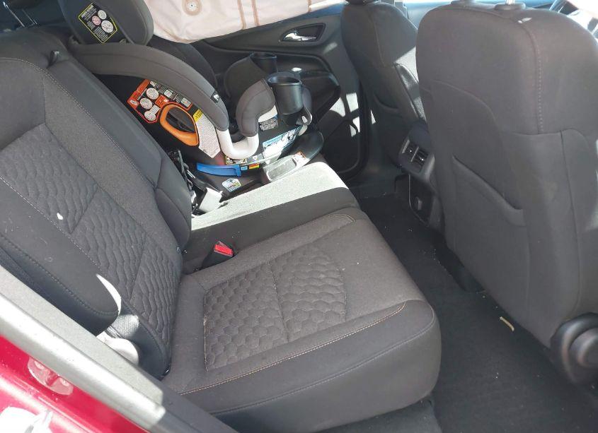 Photo 8 of 2018 Chevrolet Equinox LT (VIN 3GNAXSEV9JL391158)