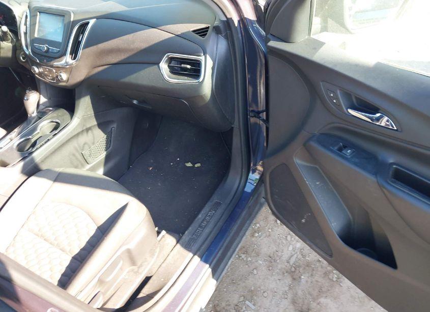 Photo 5 of 2018 Chevrolet Equinox LT (VIN 3GNAXSEV9JS553036)