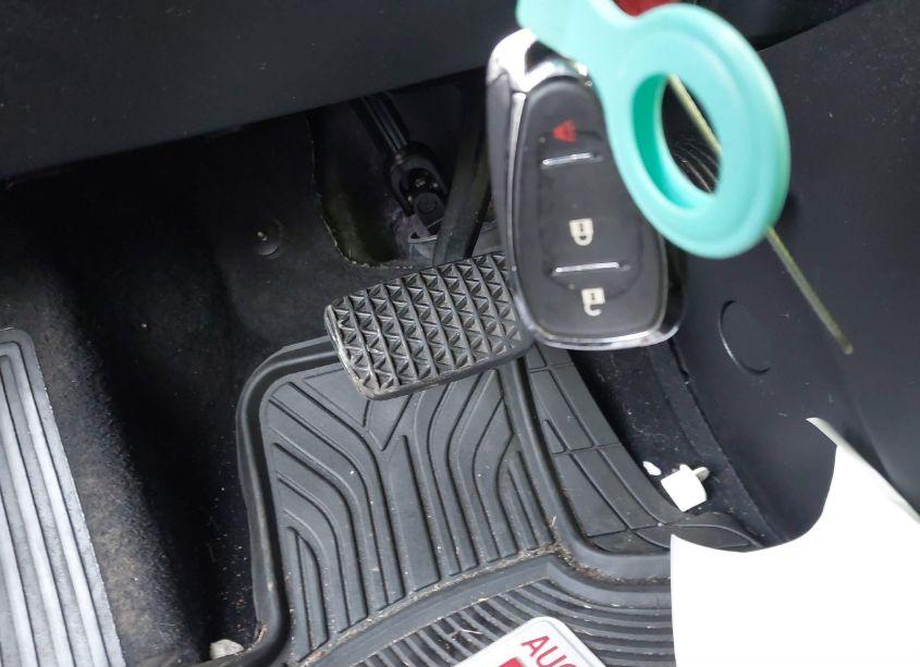 Photo 11 of 2019 Chevrolet Equinox LS (VIN 3GNAXSEV9KS580013)