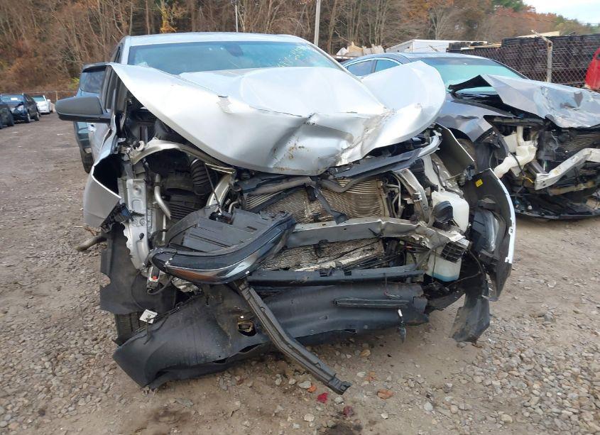 Photo 13 of 2019 Chevrolet Equinox LS (VIN 3GNAXSEV9KS580013)