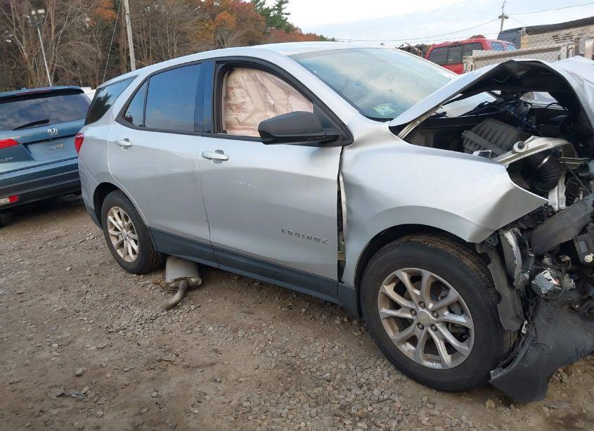 Photo 14 of 2019 Chevrolet Equinox LS (VIN 3GNAXSEV9KS580013)