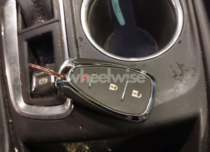 Photo 11 of 2019 Chevrolet Equinox LS (VIN 3GNAXSEV9KS634829)