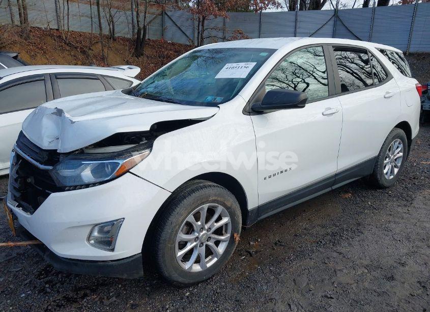 Photo 2 of 2020 Chevrolet Equinox AWD LS (VIN 3GNAXSEV9LS559566)