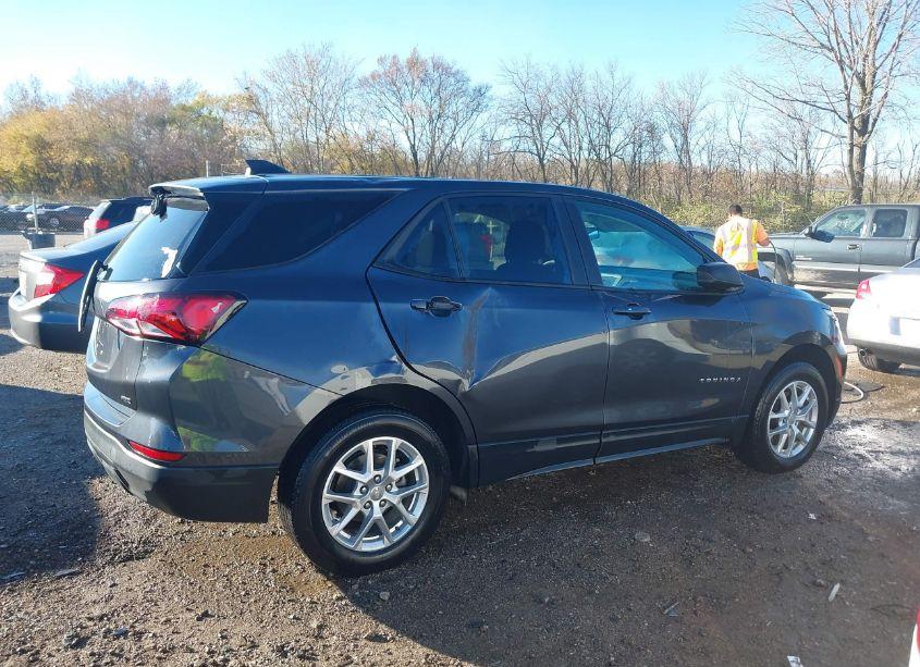 Photo 13 of 2022 Chevrolet Equinox AWD LS (VIN 3GNAXSEV9NS246715)