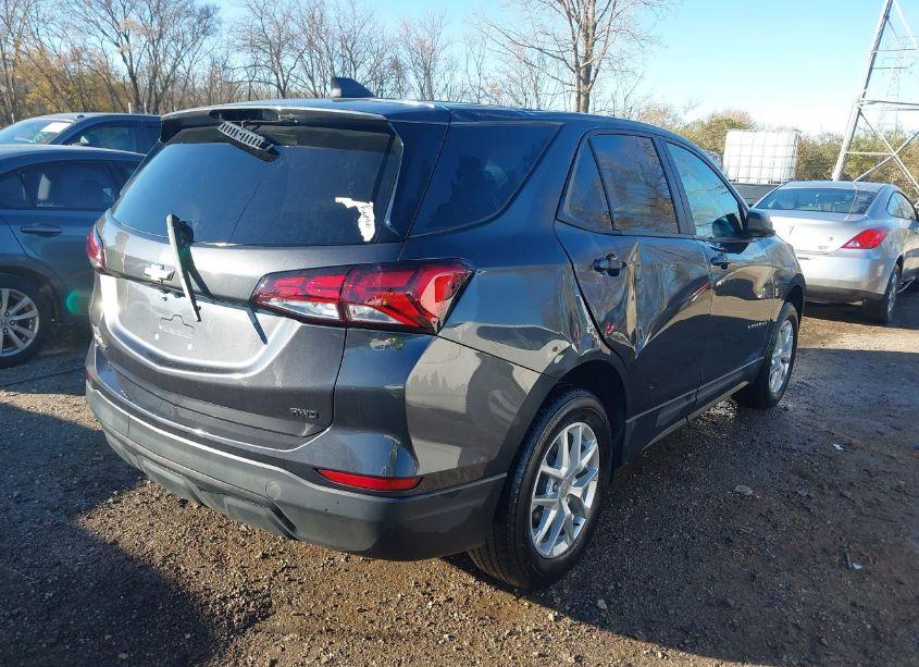 Photo 4 of 2022 Chevrolet Equinox AWD LS (VIN 3GNAXSEV9NS246715)
